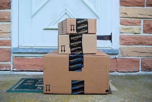 Poll: Who Wants to Give Amazon Delivery Drivers Access to Your House?